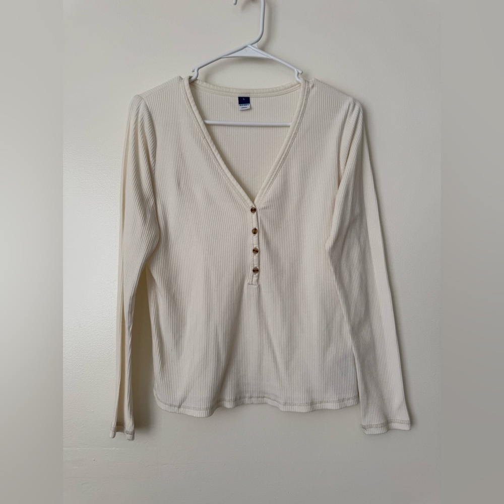Old Navy Ivory Button-Front V-Neck Top